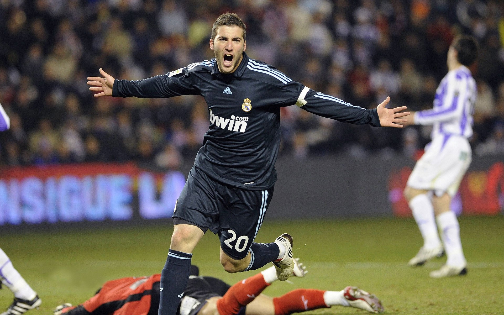 “新都福乐球赛：谁能夺冠？”